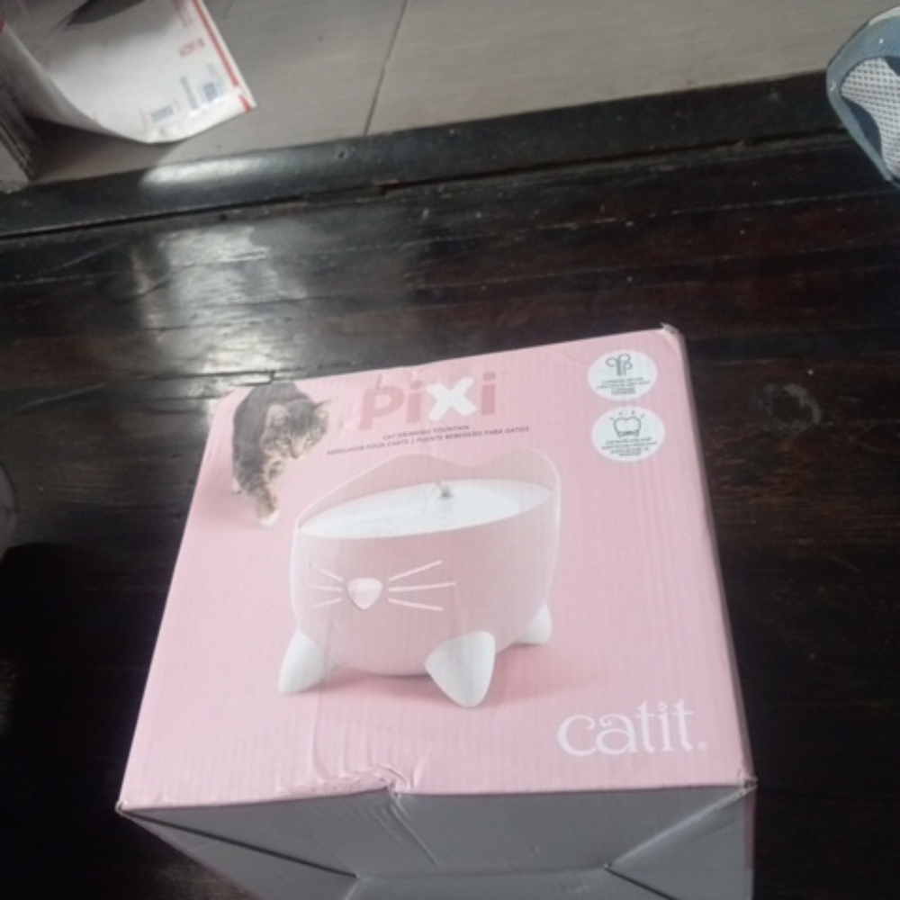 Catit Pixi Smart Drinking Water Fountain Cat Remote Controlled UV-C Sterilize